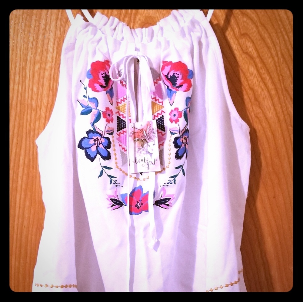 Womens  handkerchief top
